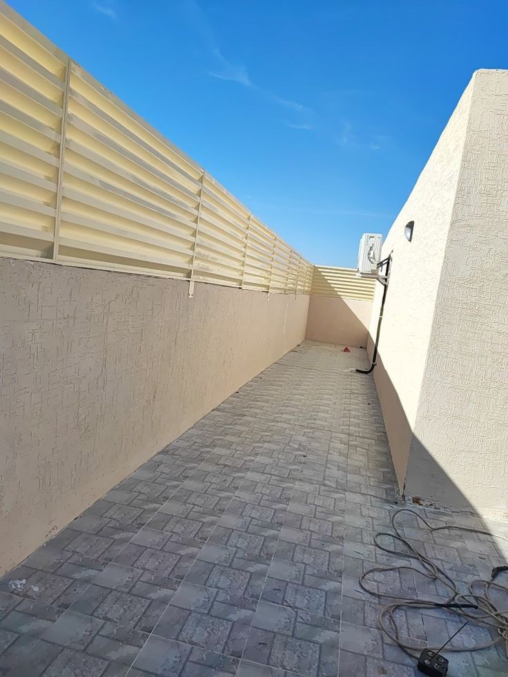 مظلات وسواتر الدمام