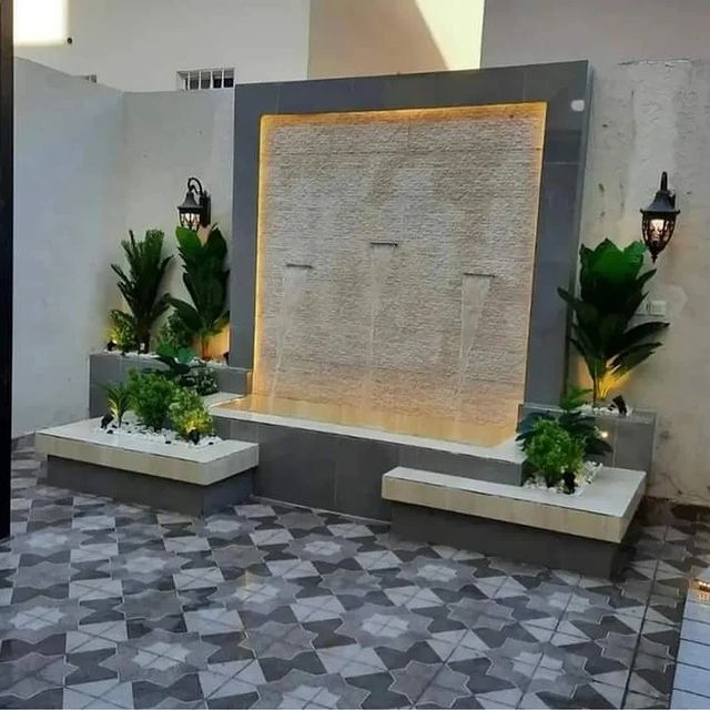 تصميم شلالا جداري مودرن في الرياض